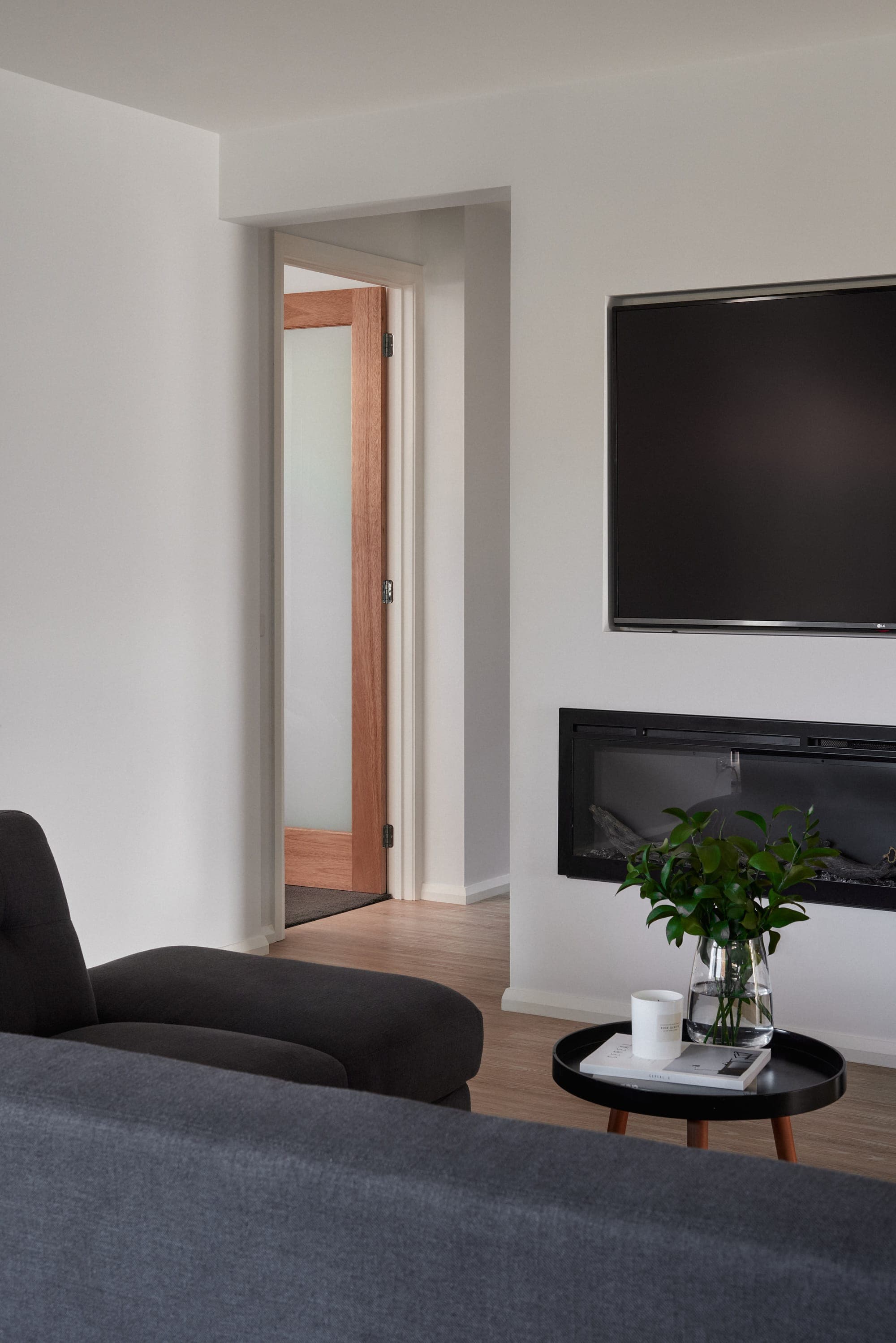 Project Amber, lounge room with fireplace